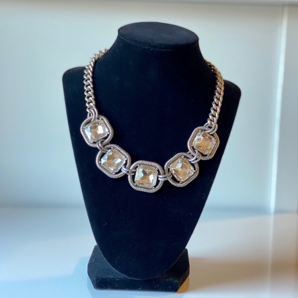 Statement necklace - Picture 4 of 6